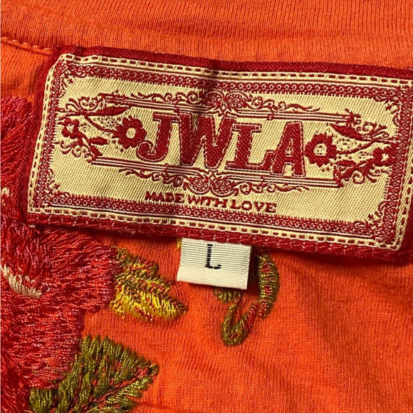 1- JOHNNY WAS Tangerine Embroidered T-Shirt - Picture 5 of 7